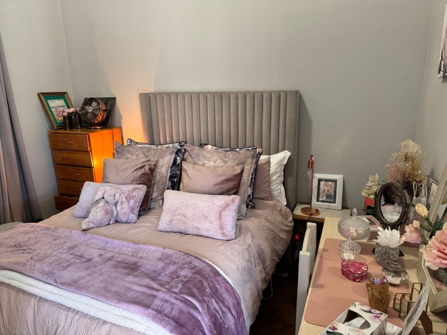 3 Bedroom Property for Sale in Landsmeer Residential Estate North West